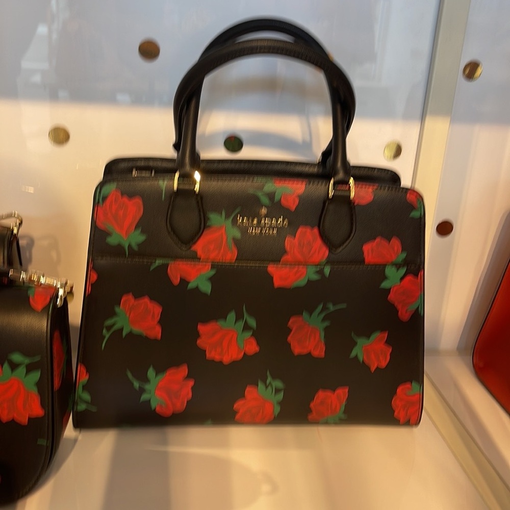 Kate Spade Madison Safiano Leather Medium Rose Toss Print Satchel Handbag 
NWT - Picture 15 of 16